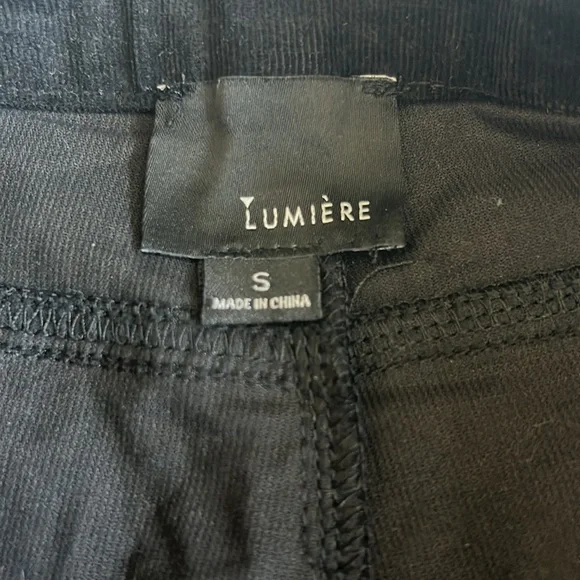 Women’s black soft shorts - Picture 5 of 7